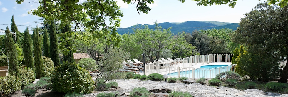 Vue grandiose sur le Grand Luberon Domaine de l Illet